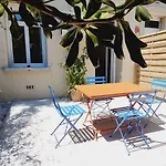 Via Domitia Apartment