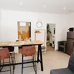 Apartment Via Domitia