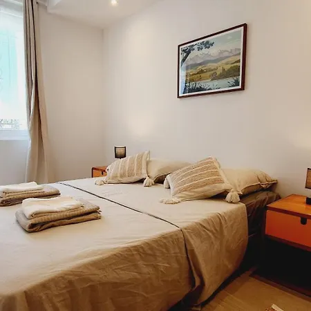 Via Domitia Apartament *