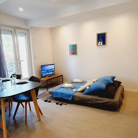 Via Domitia Apartament *