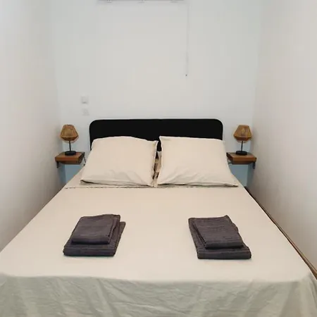 Via Domitia Apartament *