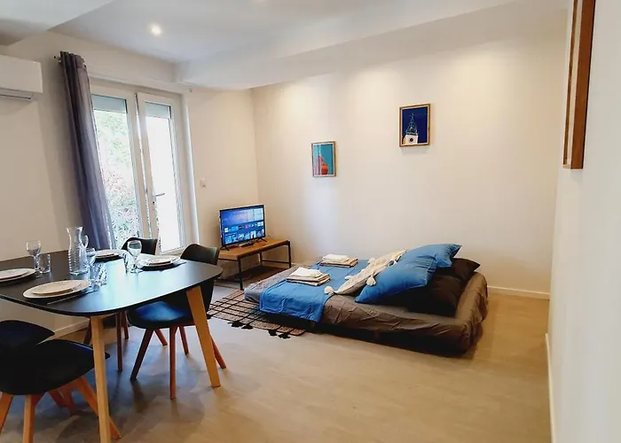 Via Domitia 公寓 *