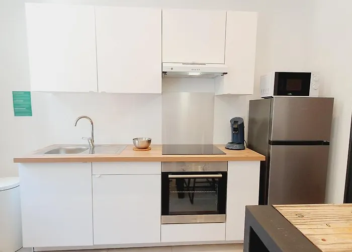 Via Domitia Apartment