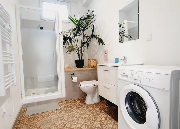 Via Domitia Apartment *