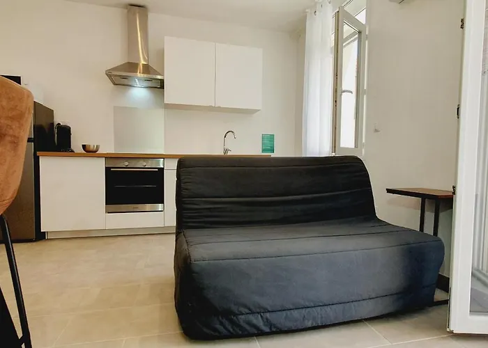 Via Domitia Apartment